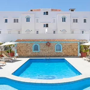 https://apartamentos-los-arcos-santa-eulalia-del-rio.balearic-islands.net